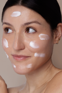Por qué tu acné vuelve aunque hagas skincare